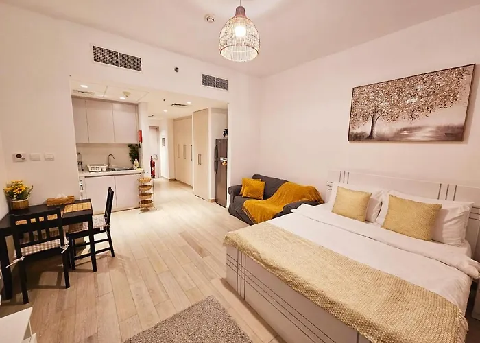 B12 Studio Near Ferrari World, With Canal And Pool View