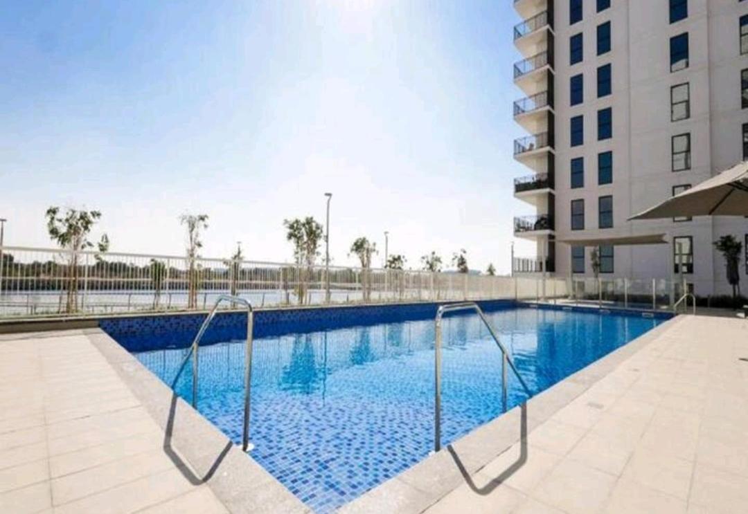 B12 Near Ferrari World, With Canal And Pool View شقة *