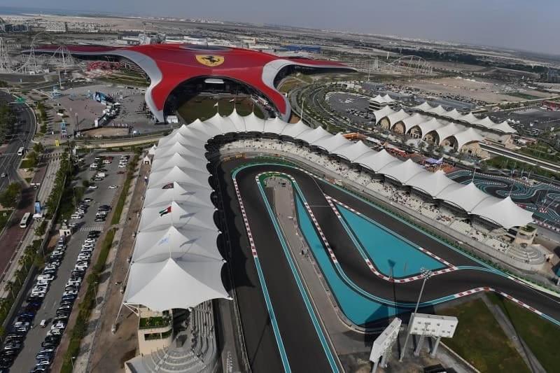 شقة B12 Near Ferrari World, With Canal And Pool View أبو ظبي