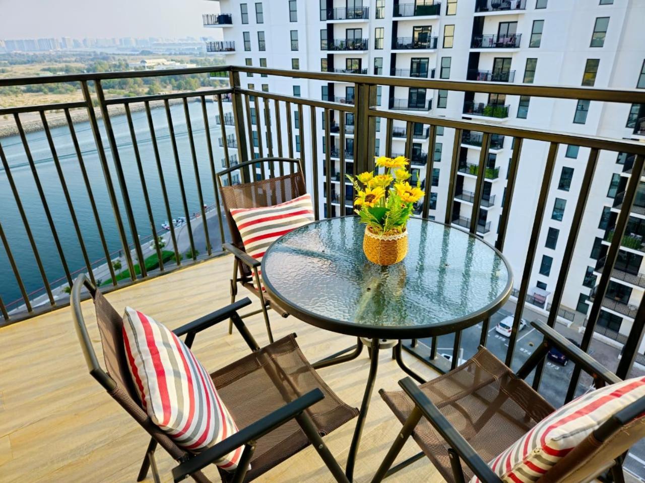 B12 Near Ferrari World, With Canal And Pool View Appartement Abou Dabi